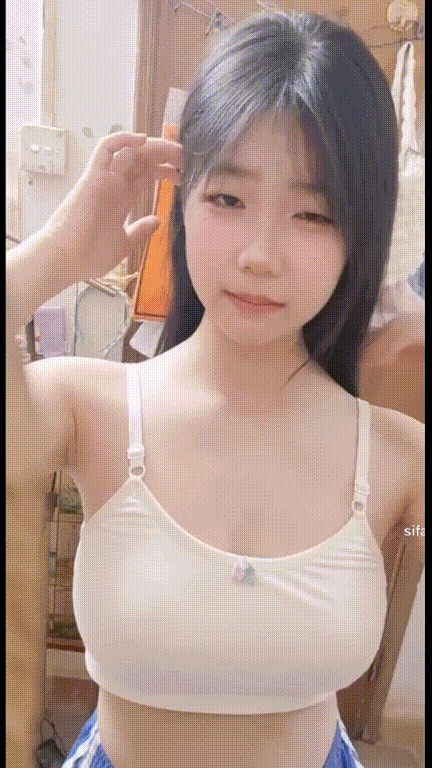 ⚫️【土豪重金定制】深圳校服学妹在家露脸自拍 特写紫薇白雪大奶是真的嫩-便宜姬