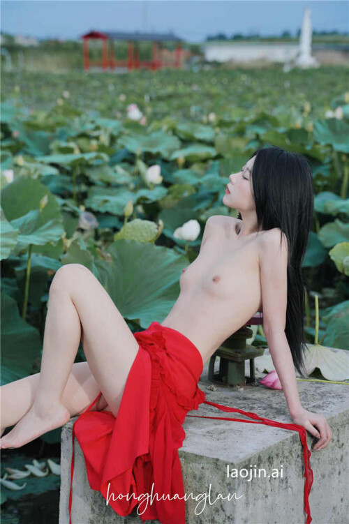 molily07honghuanglan025Fengsiyuantbzt2024_1804907341688496342_01fbbab5ffeb90dd7.jpg