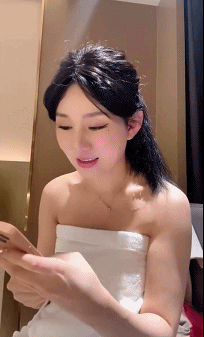 ❤️✨嘎嘎漂亮的东北甜美御姐 美丽大方性格超级好的漂亮少妇型御姐 身材丰满 各种角度拍都漂亮 都非常好看[843M]-便宜姬